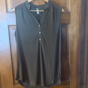 PerSeption Concept Sleeveless green blouse